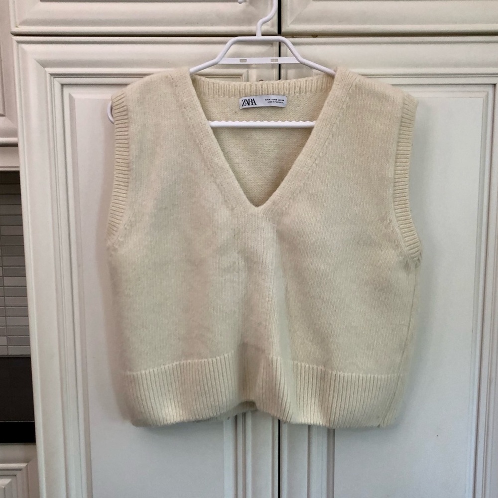 Zara women’s wool knit sweater vest